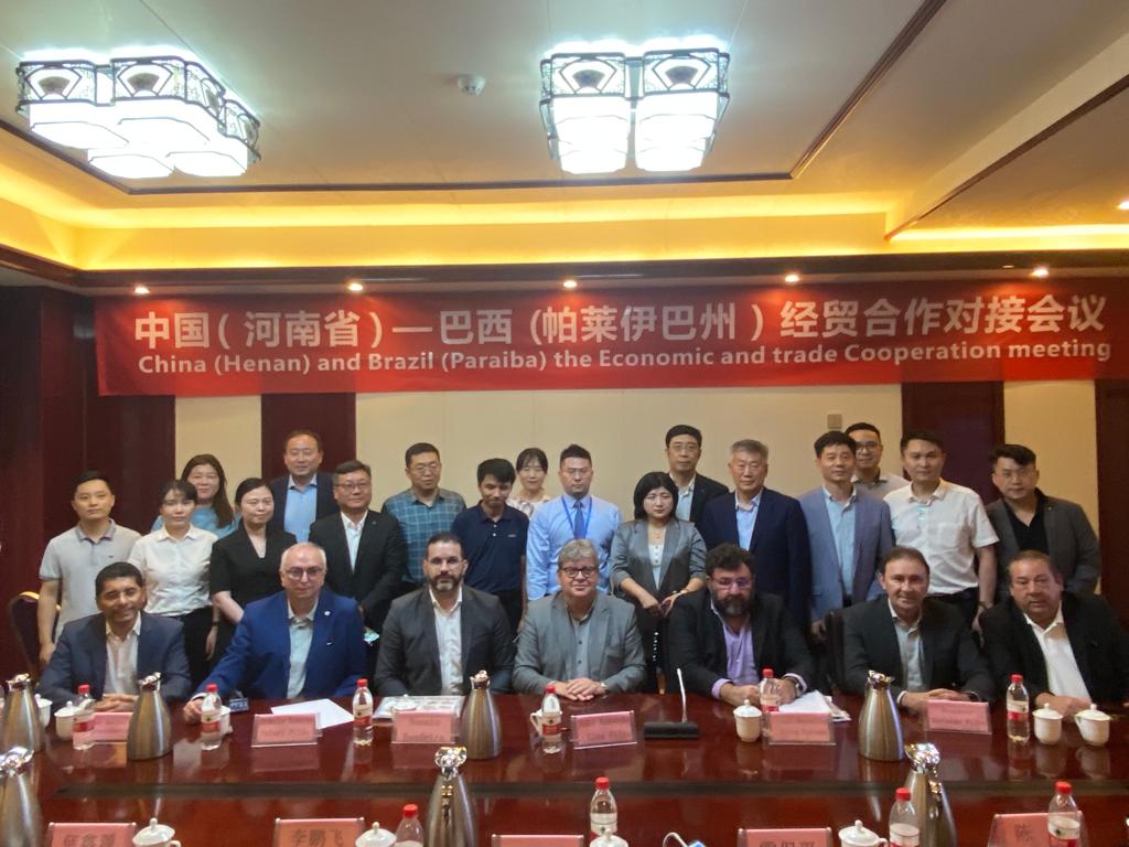 Na capital da província de Henan, João Azevêdo apresenta potencial para investimentos na Paraíba a membros do Governo e empresários de várias áreas