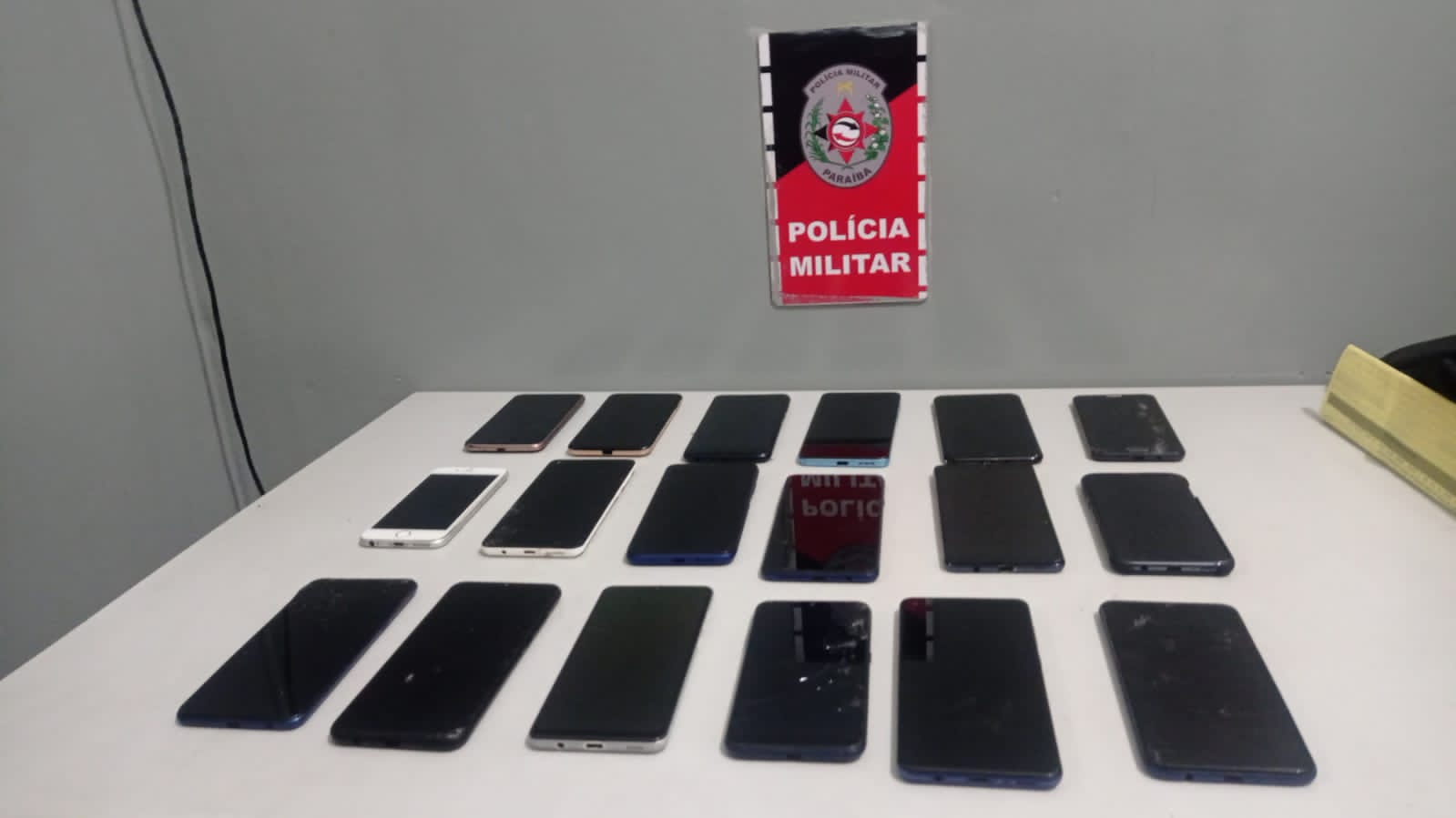 Polícia prende suspeito de receptação e recupera 18 celulares em Bayeux