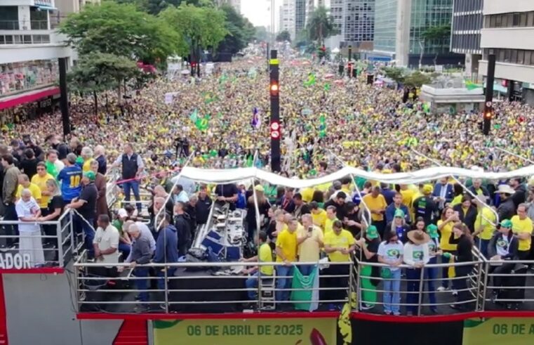 Ato com Bolsonaro na Paulista a favor da anistia reúne cerca de 44,9 mil manifestantes, diz USP