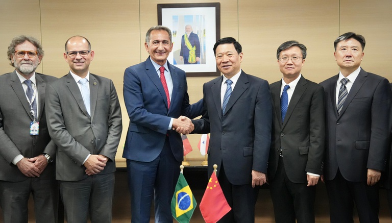 Brasil e China firmam acordo estratégico para gestão de riscos e prevenção de desastres