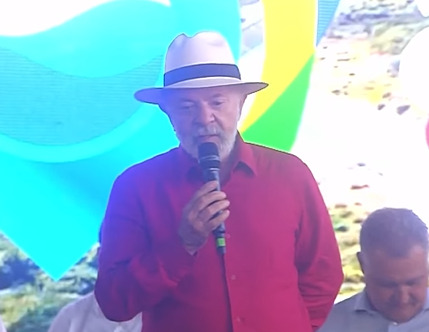 “Deus deixou o Sertão sem água porque sabia que eu ia ser presidente da República”, diz Lula na Paraíba
