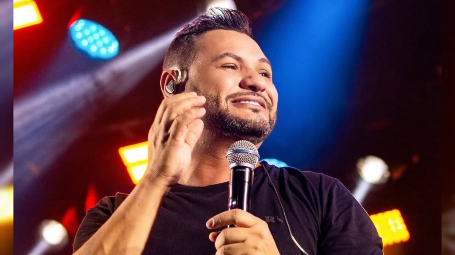 Justiça mantém prisão de Lenno, vocalista da Desejo de Menina